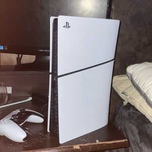 I am selling this PS5 for 400